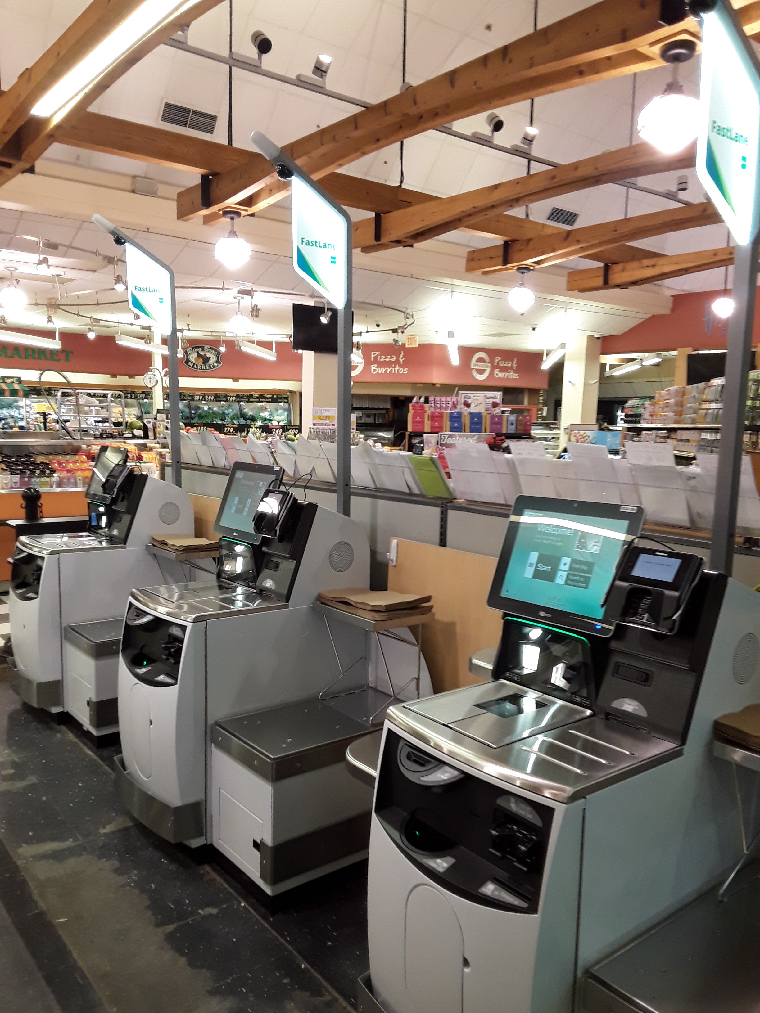 DUMAC Installs Self-Checkout at Ring Brother's Marketplace